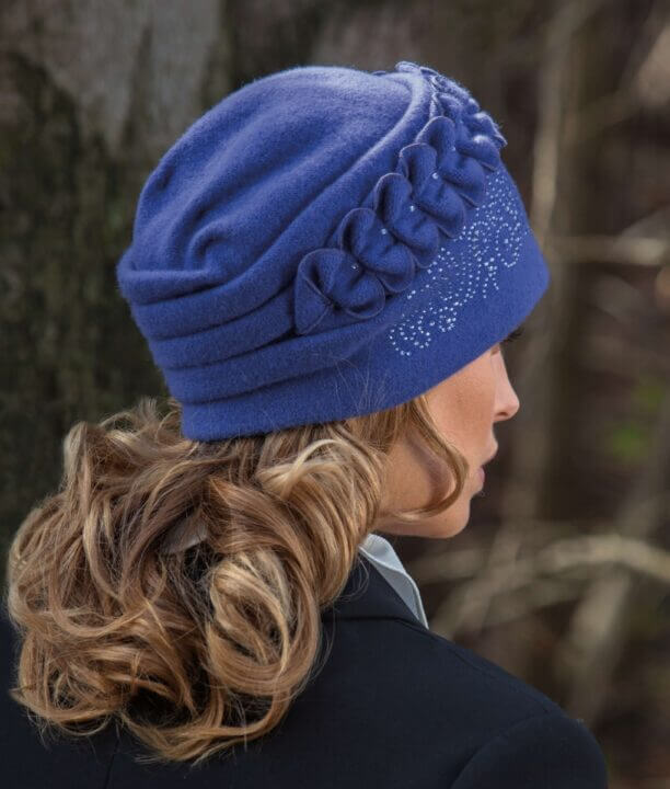 Caciula de dama Katisana