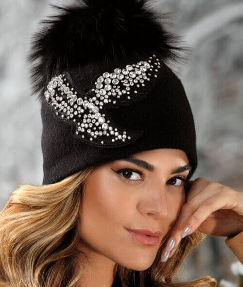 Caciula de dama cu pompon din blanita Altea