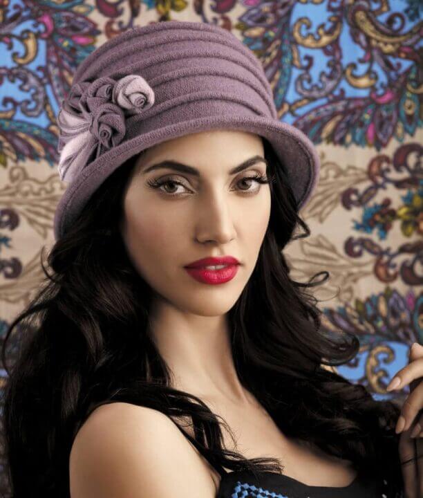 Caciula de dama stil palarie Finezja