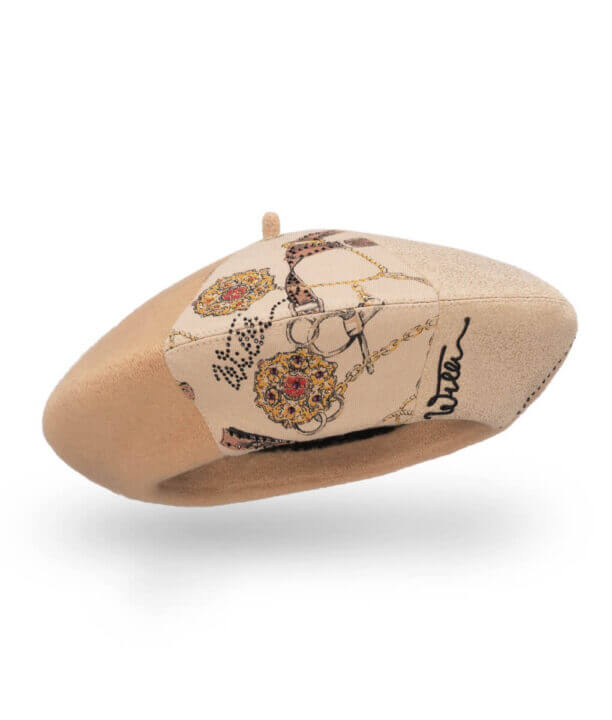 Caciula de dama tip bereta din tricot din lana merinos cu imprimeu lateral si strasuri