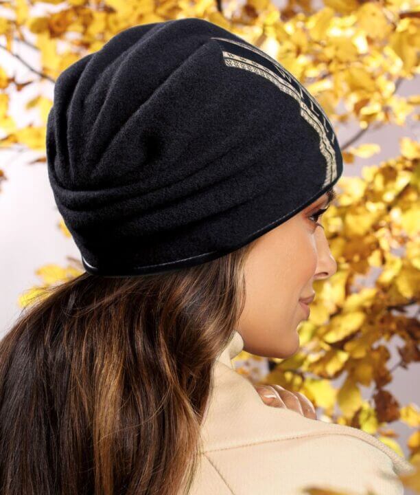 Caciula de dama Setosa