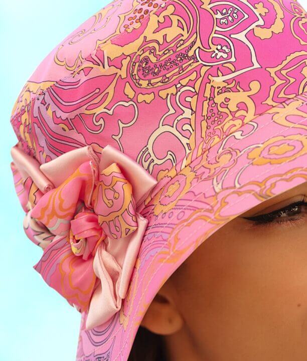 Palarie de dama de vara roz pudrat din viscoza si bumbac, cu fundite stilizate