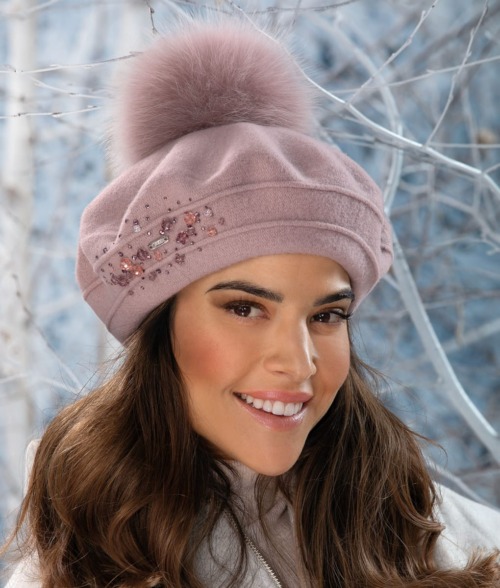 Caciula de dama tip bereta cu pompon din blanita Florydas 3